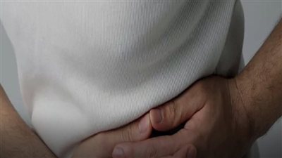 التهاب القولون التقرحي الأيسر.. إليك الأعراض والمضاعفات