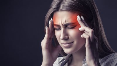 تحذير عاجل من أطباء الصحة العامة سلوك بسيط تكرره كل يوم يستهلك طاقتك ويسبب توتر داخلي ابدأ بتغييره الآن!