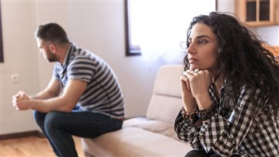 لماذا نهى النبي عن مخبب المرأة على زوجها وما هي عقوبة المخبب  وما معنى التخبب 