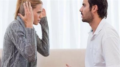 السبب في فشل كثير من العلاقات: عادة نظنها عفوية لكنها تقتل الثقة والحب ببطء