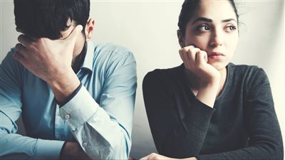 سبب المشاكل الزوجية دون سبب واضح أداة بسيطة نضعها في غرفة النوم تجلب الطلاق والمشاكل بلا نهاية