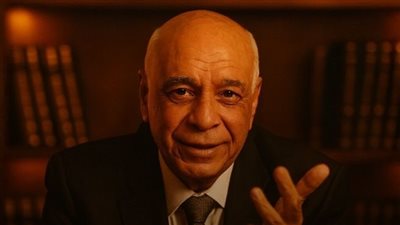 أخصائي عيون اشرب هذا قبل النوم لأنه يحسّن الرؤية ويخفّف ضعف النظر تدريجيًا ! 