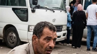 وجد محفظة مليئة بالمال… فسلّمها! ما حدث بعدها قلب حياته رأسًا على عقب ! 